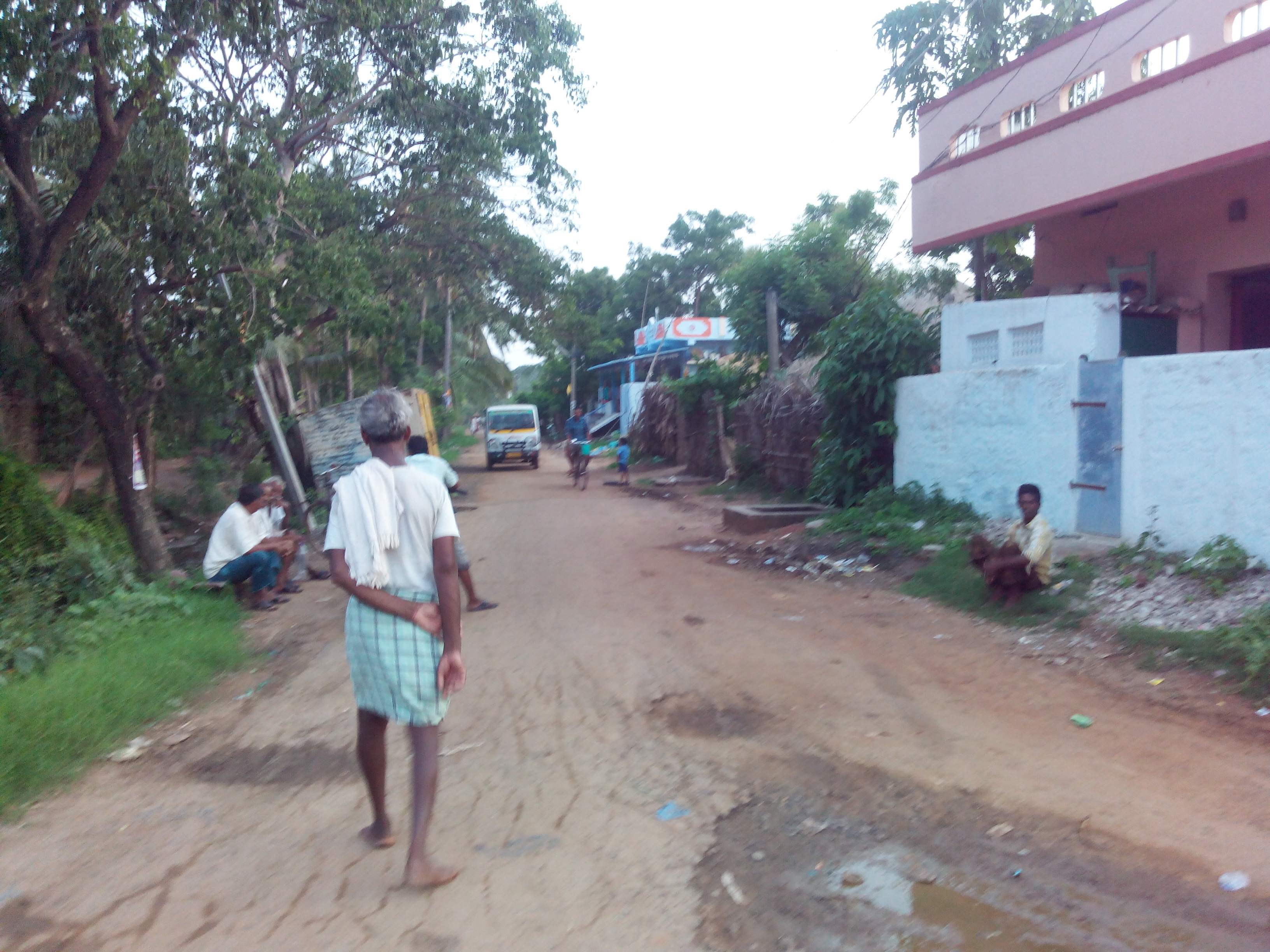 Putlacheruvu Main Raod Center towards South End, Raagi Chettu Center